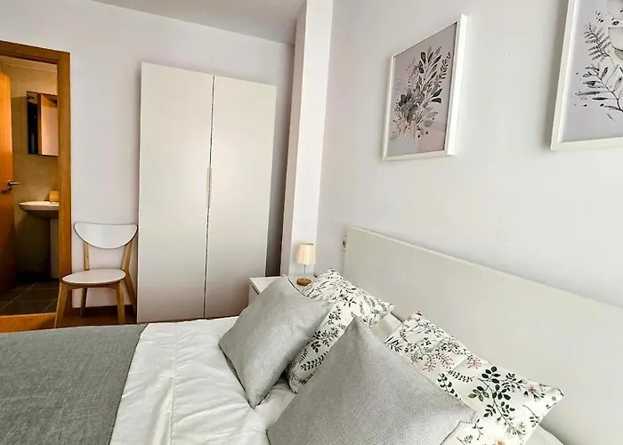 Lägenhet Discover From & Peaceful Flat