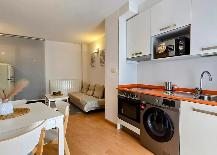 Lägenhet Discover From & Peaceful Flat *