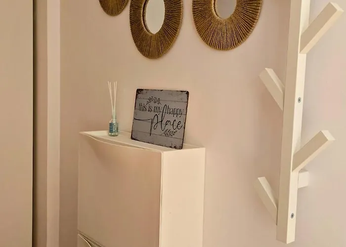 Discover From & Peaceful Flat Lägenhet